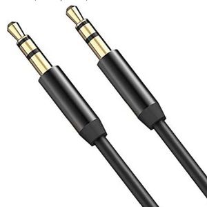 ✨3 for $20✨ 2.5’ black Aux cord